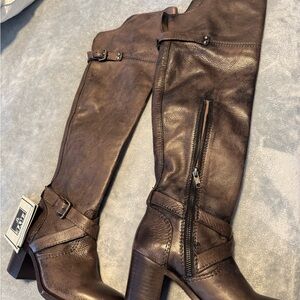 Frye NWT Brown Knee-High Leather Boots